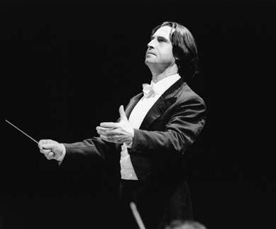 El director de orquesta italiano Riccardo Muti (1941).