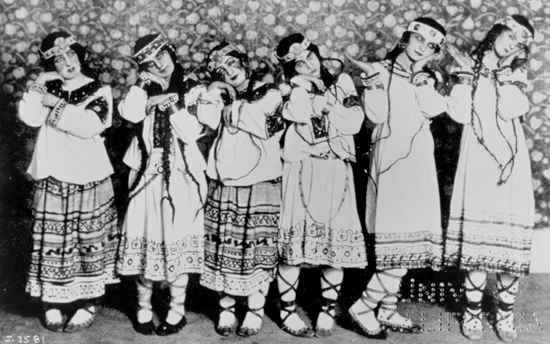 La mezcla de folclorismo y vanguardia de La consagración de la primavera [1913] provocó uno de los mayores escándalos musicales del siglo XX.