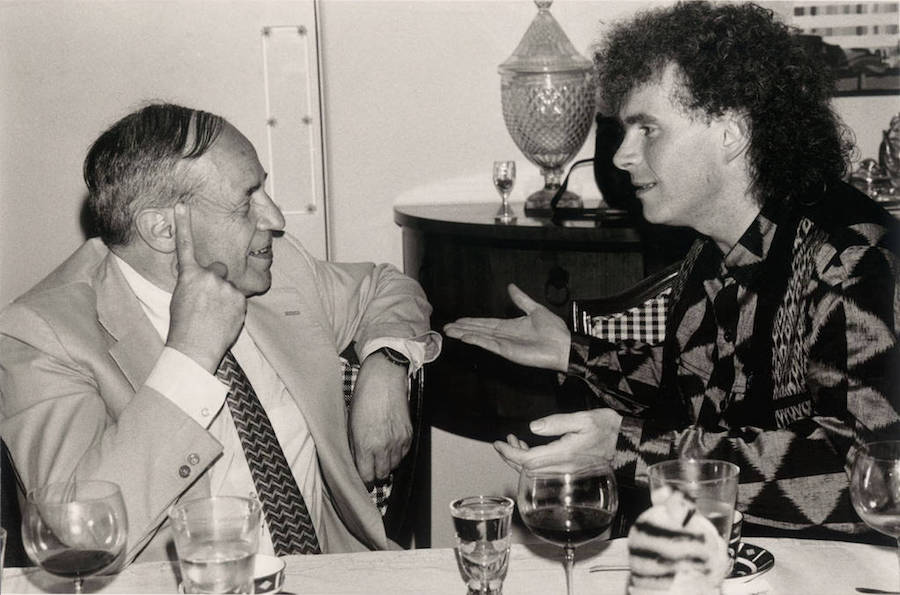 Pierre Boulez con el director de orquesta Simon Rattle, protagonistas de sendas series televisivas de divulgación de la música clásica del siglo XX.